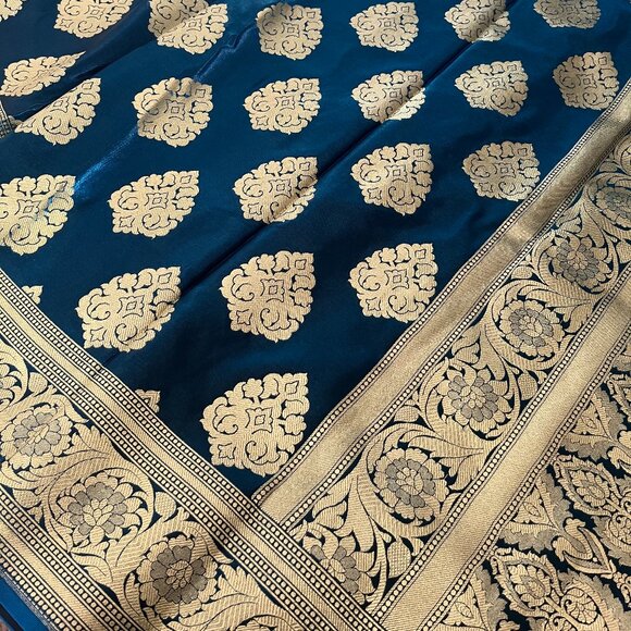 Elegant Blue and Gold Saree - Picture 1 of 13